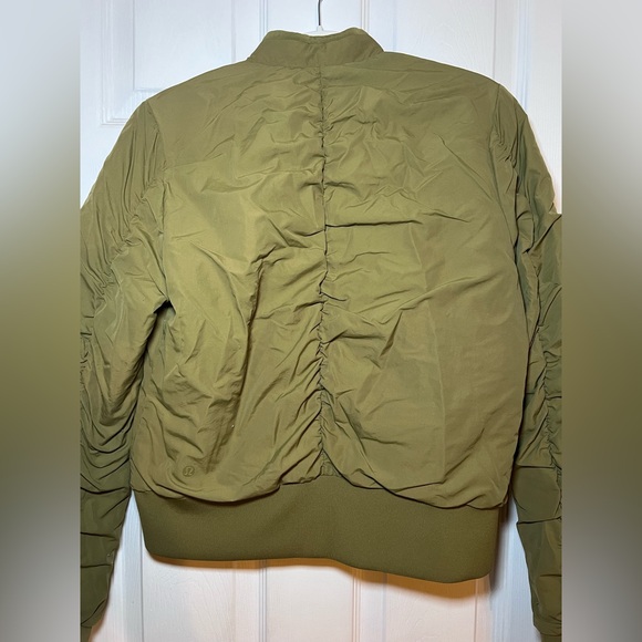 Lululemon Warm Two Ways Bomber Mossy Olive Green Size 6 - Picture 10 of 15
